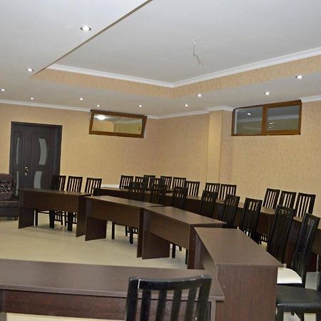Hotel Grand Palace Achaltsiche Buitenkant foto